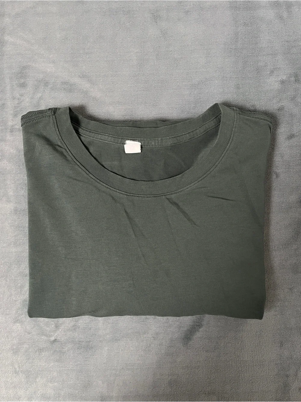 Lululemon Love Crewneck T-Shirt Women’s Size 16 Willow Leaf